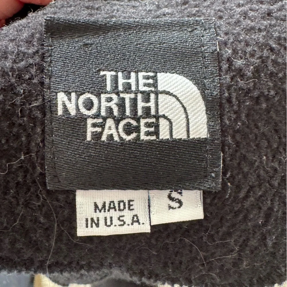 The North Face Black Fleece Pullover Sweatshirt Small